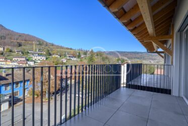 Appartement neuf avec deux balcons !