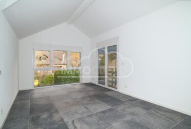 Studio avec surface artisanale de 18 m2 !