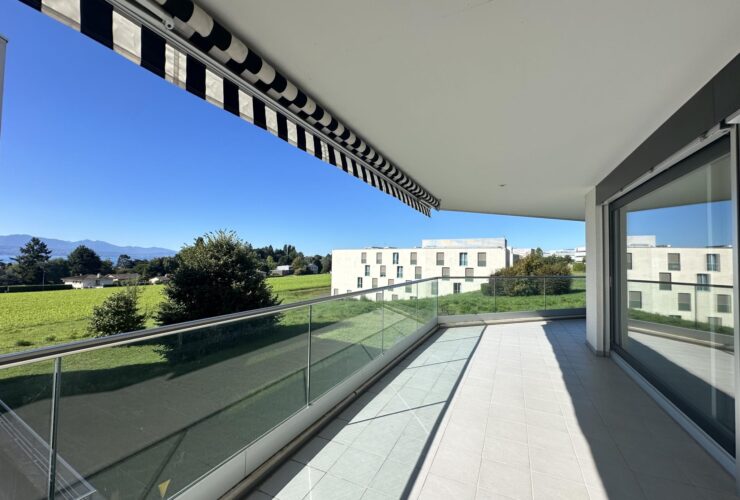 4.5 pièces à St-Sulpice avec grande terrasse et vue sur le lac !