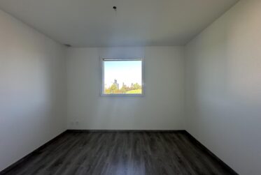 4.5 pièces à St-Sulpice avec grande terrasse et vue sur le lac !