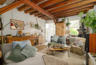 Maison individuelle de deux appartements !