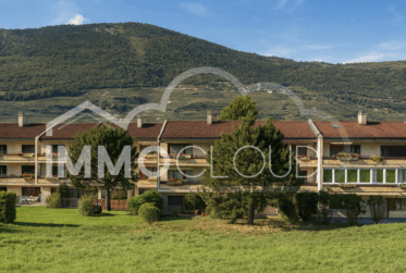 4.5 pcs traversant incl. garage et place de parc