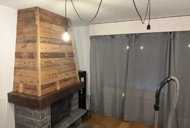 Location à la saison estivale : avril à décembre pour 1'500.-/mois tout compris