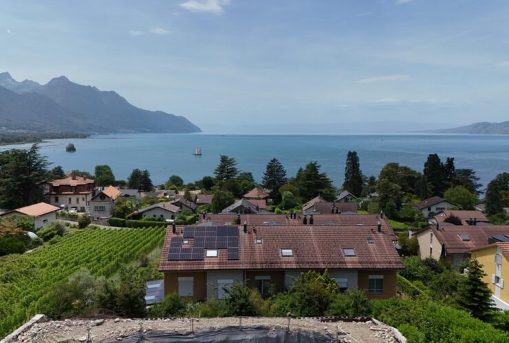 Maison en cours de construction - vue imprenable sur le lac !